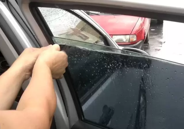 1517328857429