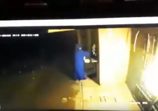 1528410463663