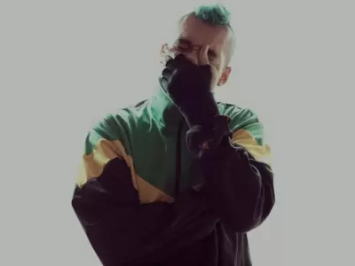 1537389917410