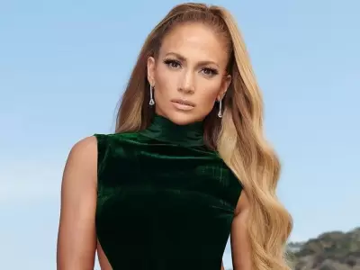 JLo-posando-para-una-revista-famosa
