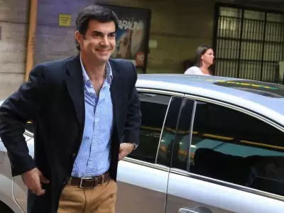 urtubey-gobernador-salta-sueldo-plata-trabajo