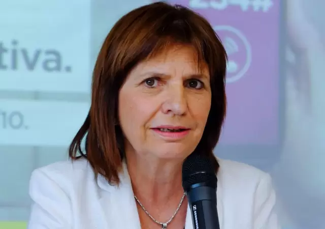 patricia-bullrich-con-macri-discurso