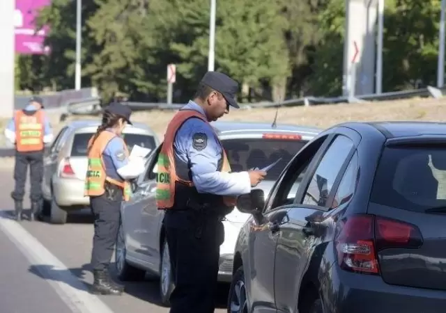 control-vial-mendoza-polica-licencia