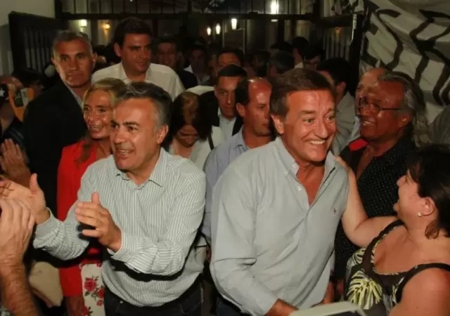 cornejo-suarez-capital-desdoblamiento-mendoza-elecciones
