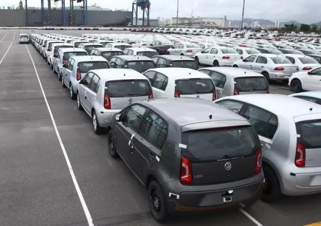 vw-up