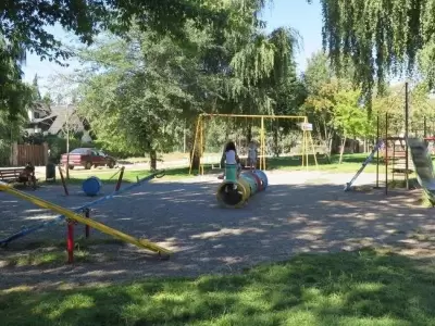 plaza-ni�os-jugando