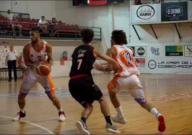 rivadavia-ciclista-junin-basquetbol