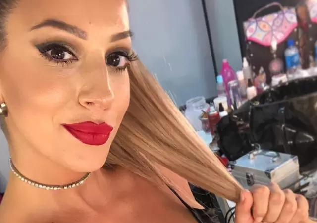 noelia-marzol-instagram-fotos-soltera-vestido-rojo-99