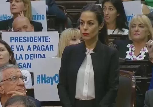 apertura-de-sesiones-macri-diputada-(1)