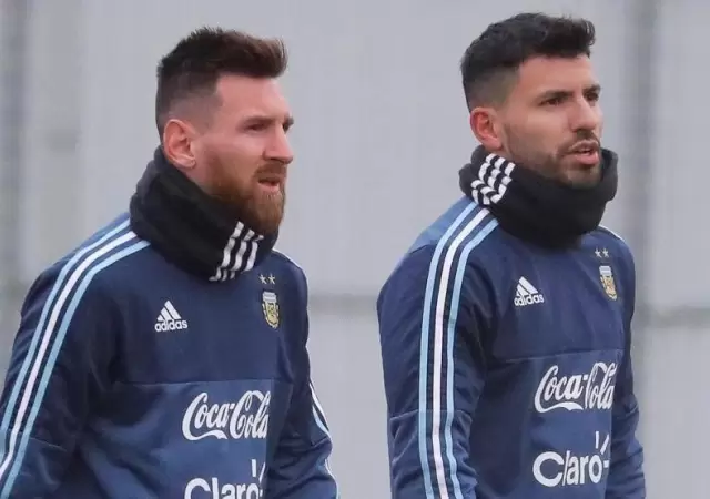 messi-y-ag�ero