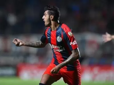 roman-martinez-gol-vs-junior-copa-libertadores