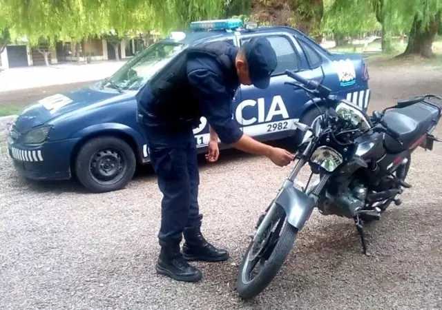 robo-moto-vecinos-policiales-hoy-mendoza-