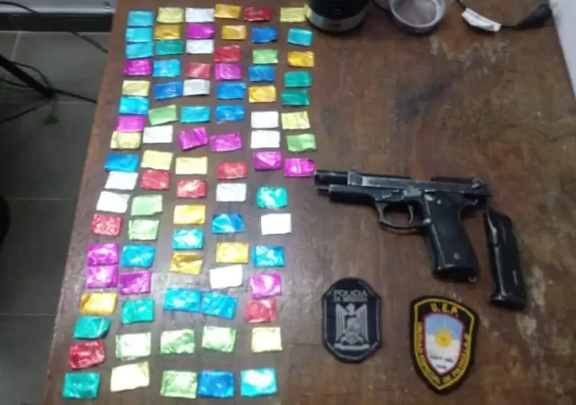 polic�a-godoy-cruz-policiales-hoy-campo-papa-detenido-dealer