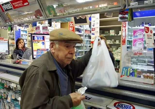 Uno de los grupos etarios m�s afectados con los precios de los remedios son los jubilados.