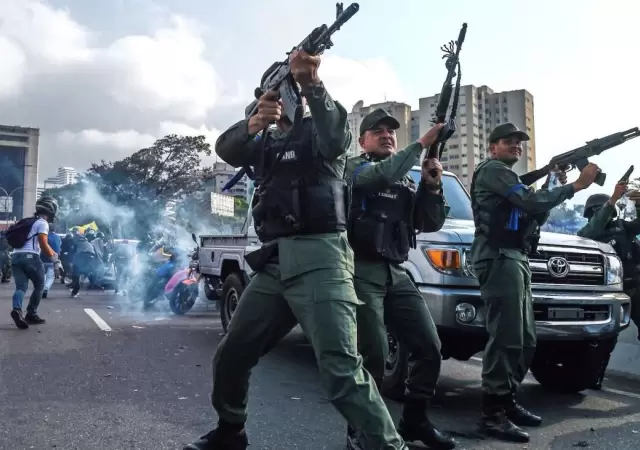 venezuela-crisis-revolucion-maduro-guaido-militares