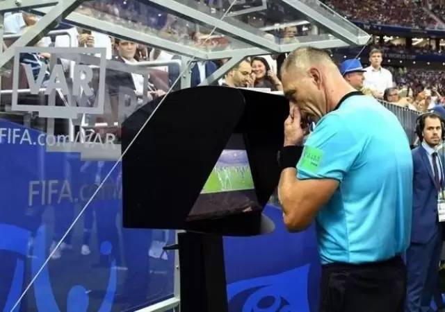 VAR