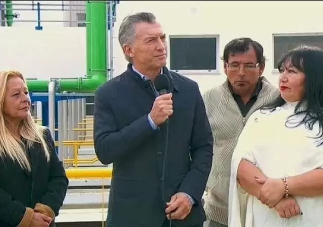 Macri-3