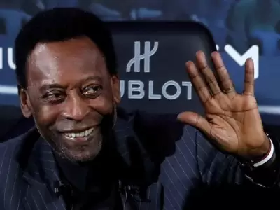 pele-internado-paris-recuperacion