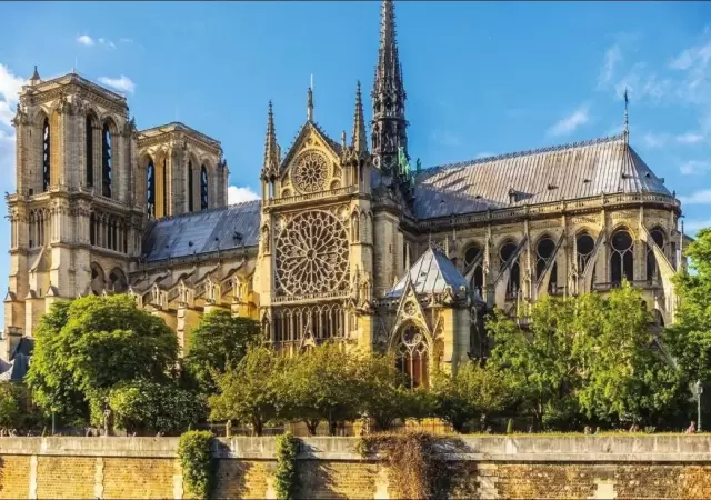 catedral-notre-dame-incendio-llamas-francia-paris-historico
