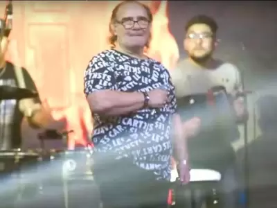 Juan-Carlos-Banana-Mascheroni-los-del-fuego-muerte-cantante