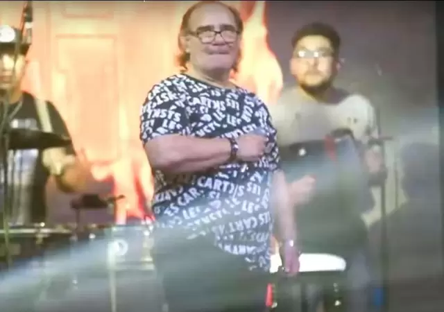 Juan-Carlos-Banana-Mascheroni-los-del-fuego-muerte-cantante