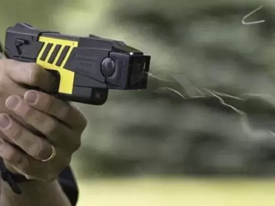armas-taser