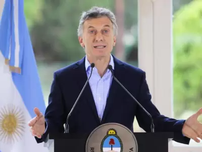 Macri-3