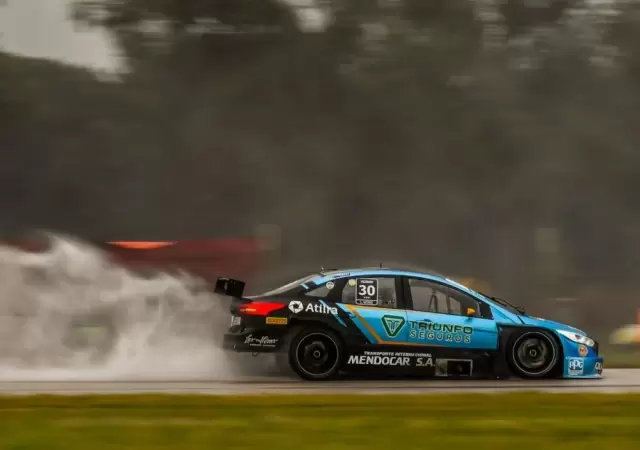 lucas-vicino-tc-2000-argentina-automovilismo-las-heras-piloto
