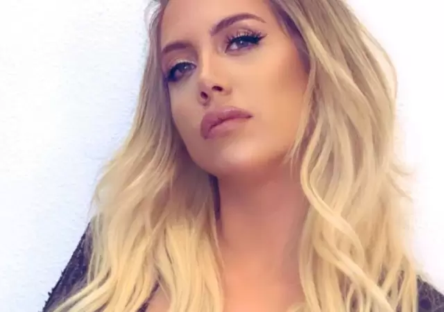 wanda-nara-instagram-fotos-look-morocha-pelo-color-hermana-3