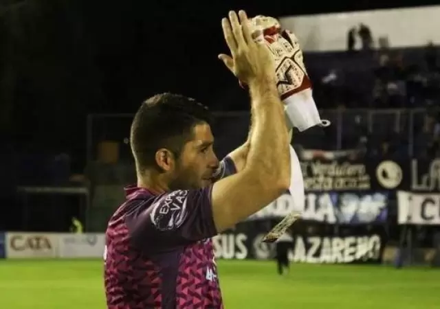 cristian-aracena--independiente-rivadavia-b-nacional-lepra