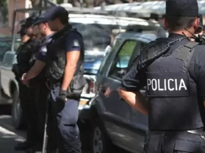 policia-millonario-robo-a-una-mujer-en-san-martin-joyas-pesos