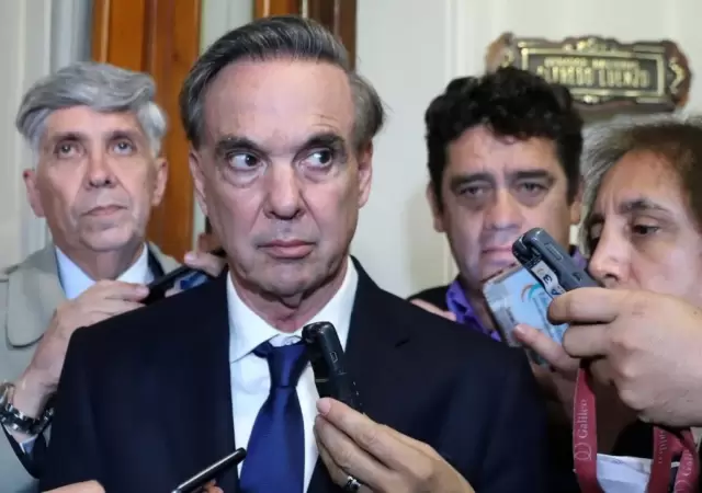 Miguel-�ngel-pichetto