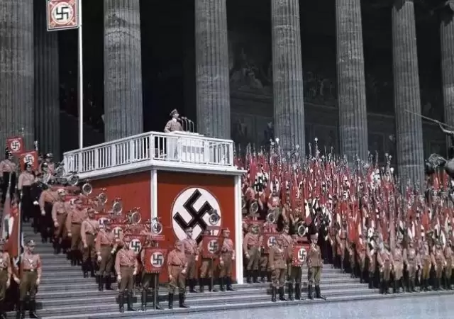 nazis