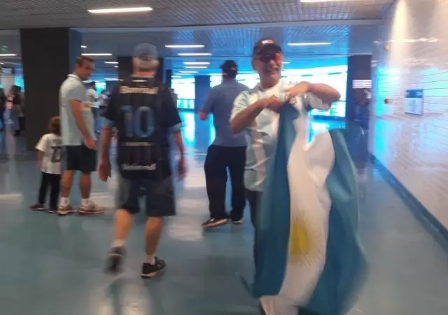 hinchas-previa-Argentina-Qatar