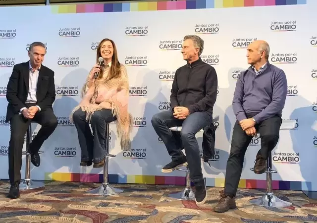 Mar�a-Eugenia-Vidal-Mauricio-Macri-campa�a