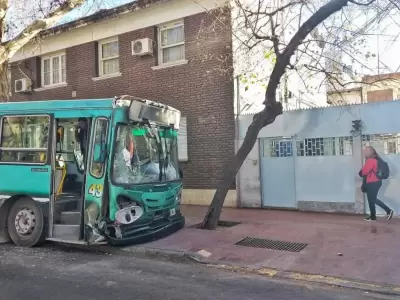 choque-micros-centro-mendoza-policiales