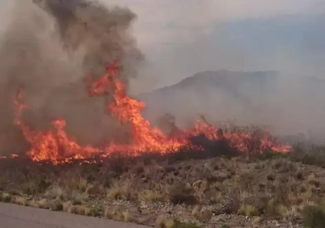 incendio-en-el-challao-mendoza-videos.viento-zonda
