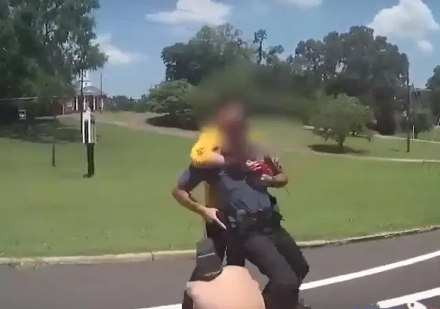 dos-policias-matan-a-tiros-a-un-hombre-con-un-cuchillo-que-los-ataco-estados-unidos-georgia-sujeto-ee-uu-