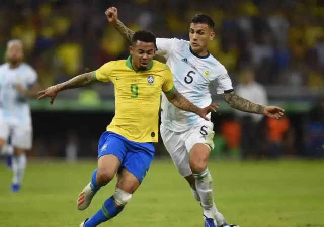 gabriel-jesus-y-paredes-copa-america-semifinal-argentina-quedo-eliminada-brasil