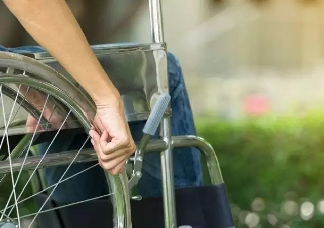 Persona-con-discapacidad