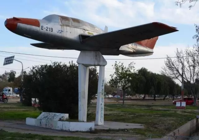 avion-de-la-rotonda-mendoza