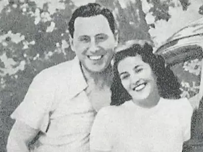 Juan-Per�n-con-Maria-Cecilia-Yurbel-su-novia-en-Mendoza