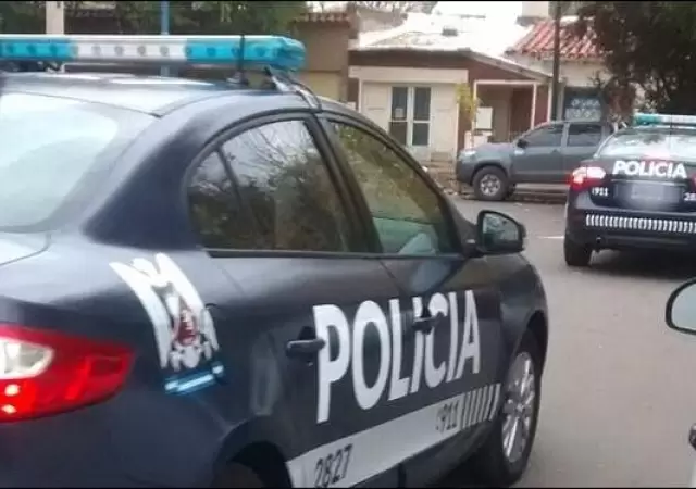 policia-mendoza-guaymallen-delincuentes-arresto-los-guindos-66