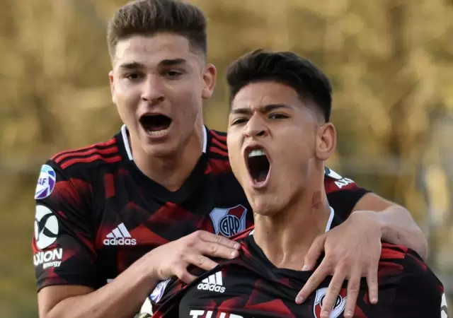 river-plate-gimnasia-superliga