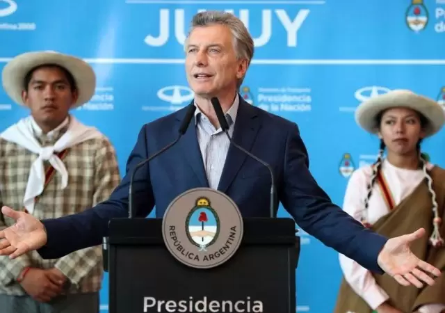 Macri-2