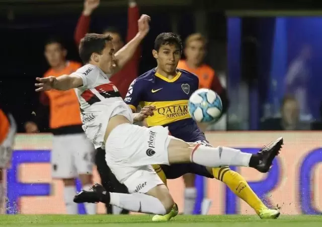 boca-juniors.-newells-superliga