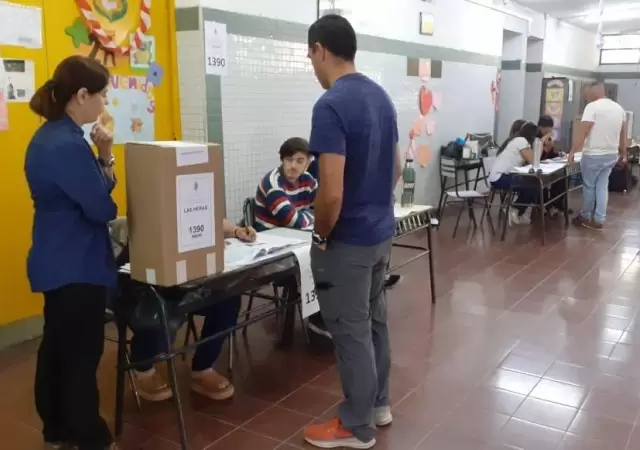 gente-votando