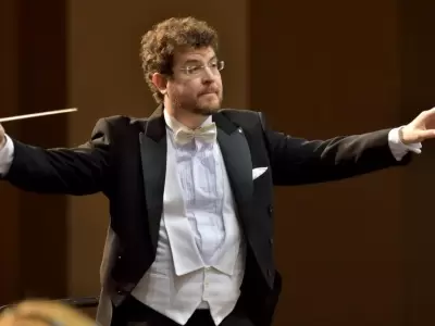 Maestro-Noam-Zur