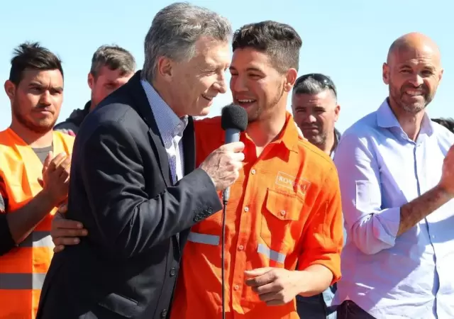 mauricio-macri-obrero-discurso-obras-ruta