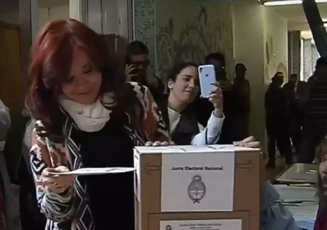 cristina-voto-elecci�n-presidente